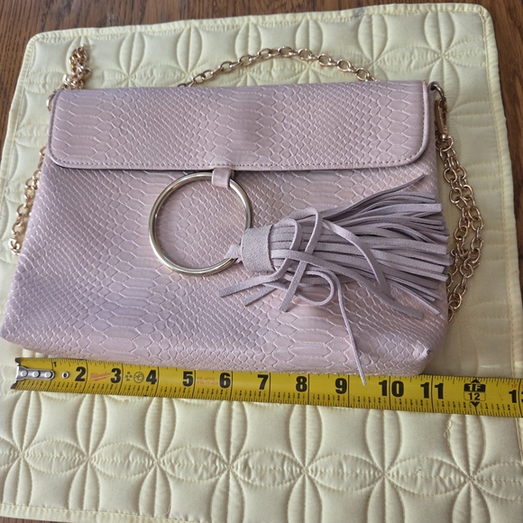 Street Level Pink and Gold Purse  with Tassel. GGCP - Picture 10 of 14